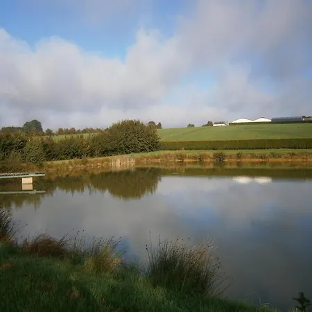 Modern In Cul-des-sarts Near Forest Riezes