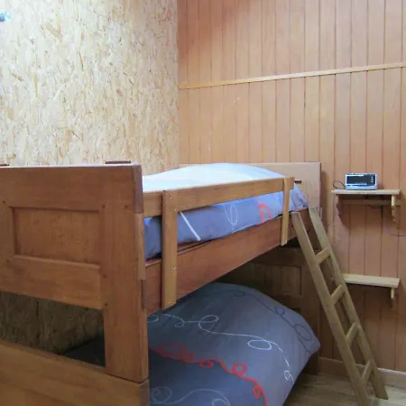 In Cul-des-sarts Near Forest * Riezes