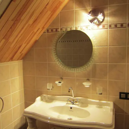 In Cul-des-sarts Near Forest