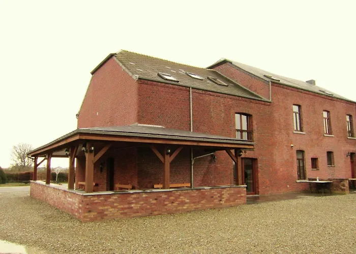 In Cul-des-sarts Near Forest 度假居 *