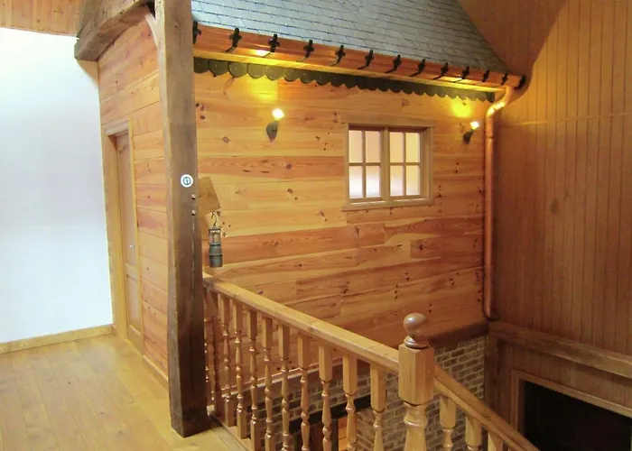 In Cul-des-sarts Near Forest 度假居 Riezes