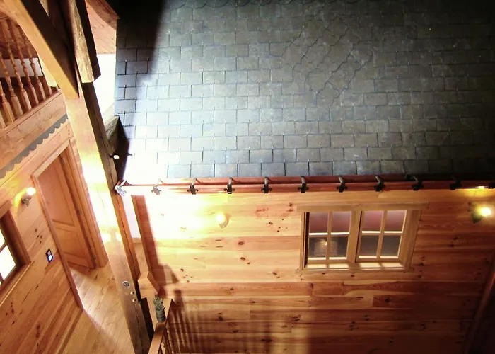 In Cul-des-sarts Near Forest Riezes