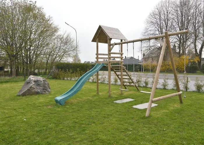 In Cul-des-sarts Near Forest 度假居 Riezes