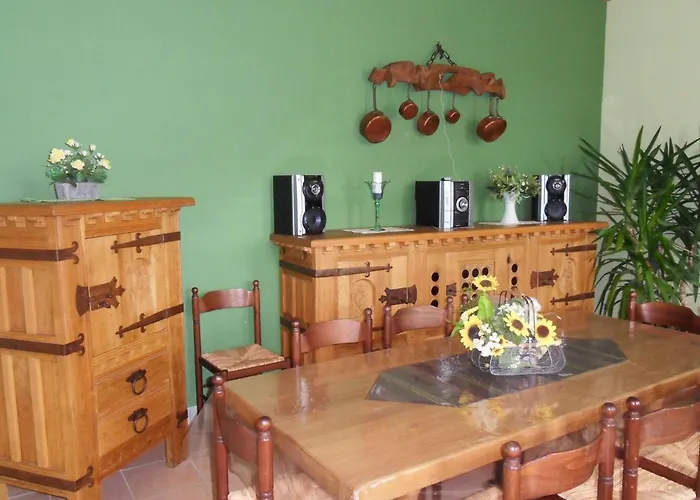 In Cul-des-sarts Near Forest