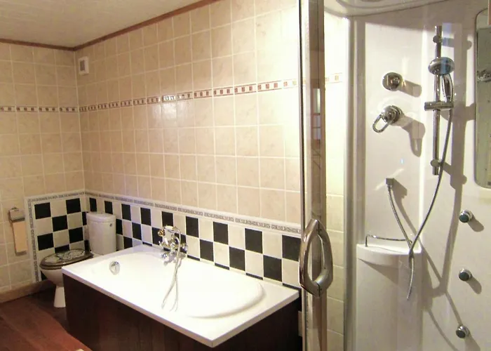 度假居 In Cul-des-sarts Near Forest